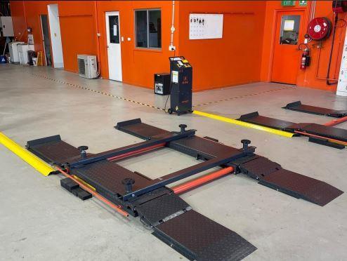 Škarjasto dvigalo EAE EE-MR35